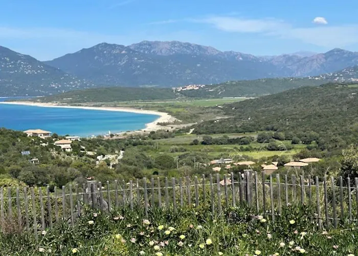 度假居 Avec Vue Panoramique Et Montagne